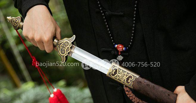 代号江湖木十二宝剑任务攻略？如何快速完成？