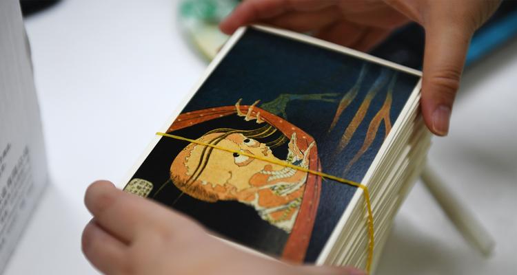 鸿之下典藏卡怎么用？典藏卡的作用和使用方法是什么？
